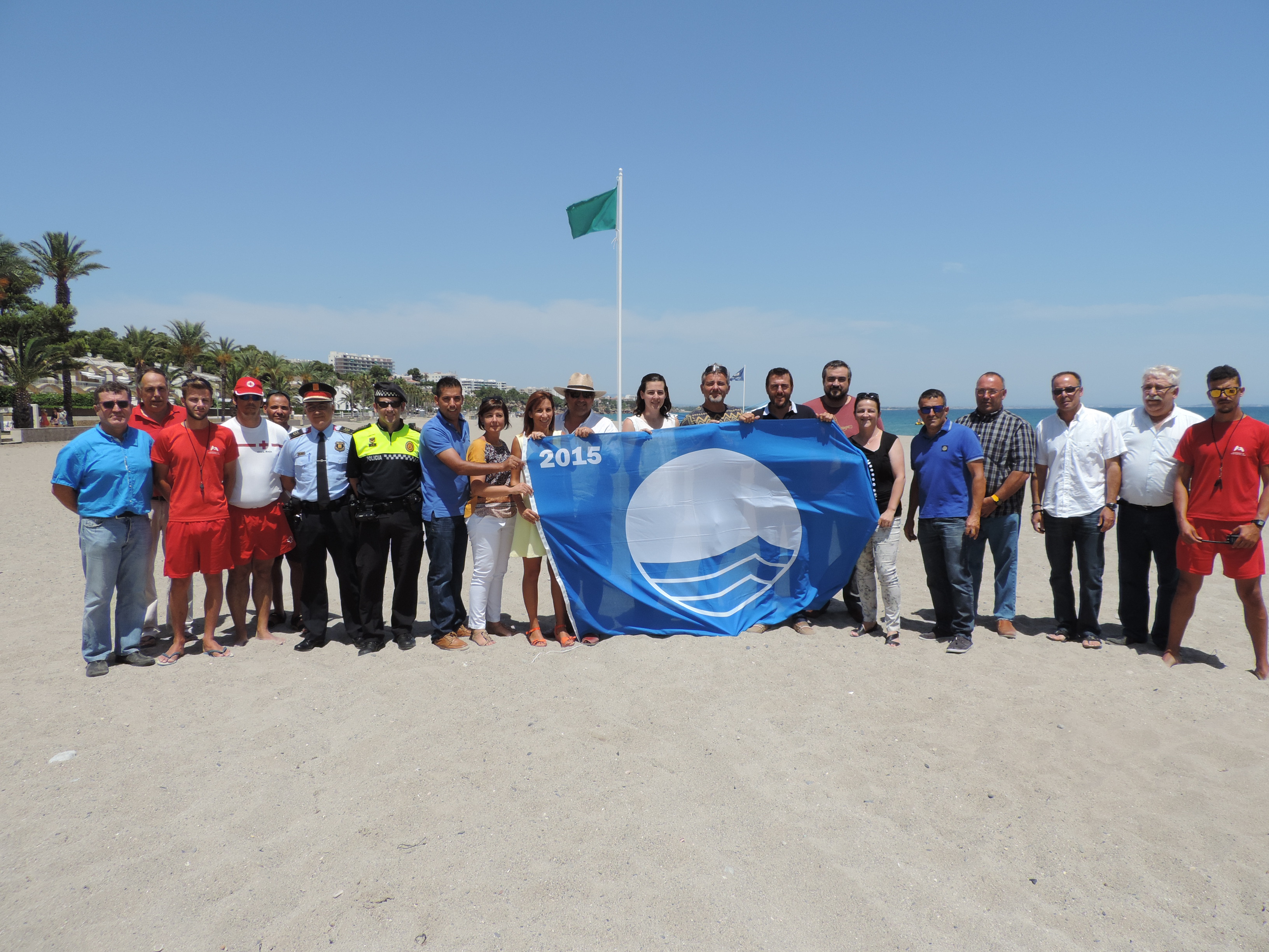 Bandera Blava 2015 a la platja Cristall 